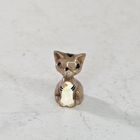 Vintage Hagen Renaker Tabbie Kitten Grey Striped Cat Very Tiny Rare MISSING TAIL - Picture 1 of 10